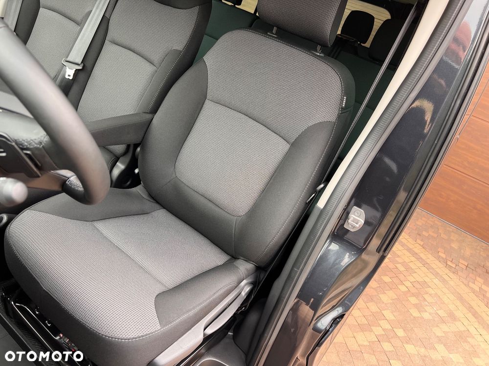 Renault Trafic 2.0 dCi EDC - 8