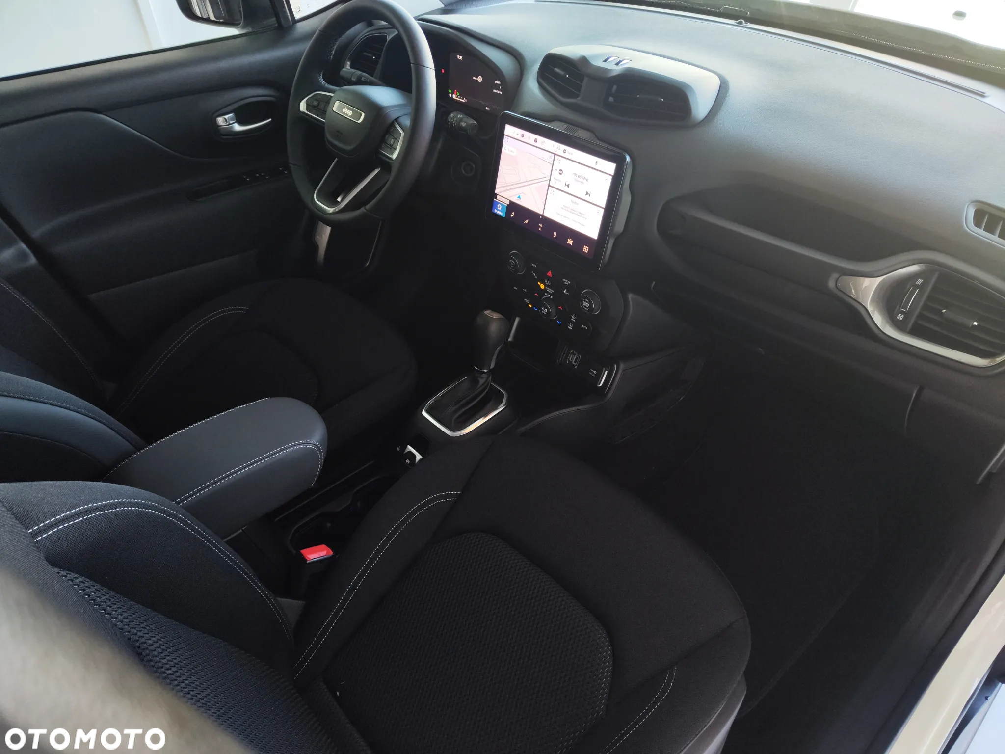 Jeep Renegade 1.5 T4 mHEV Summit FWD S&S DCT - 19