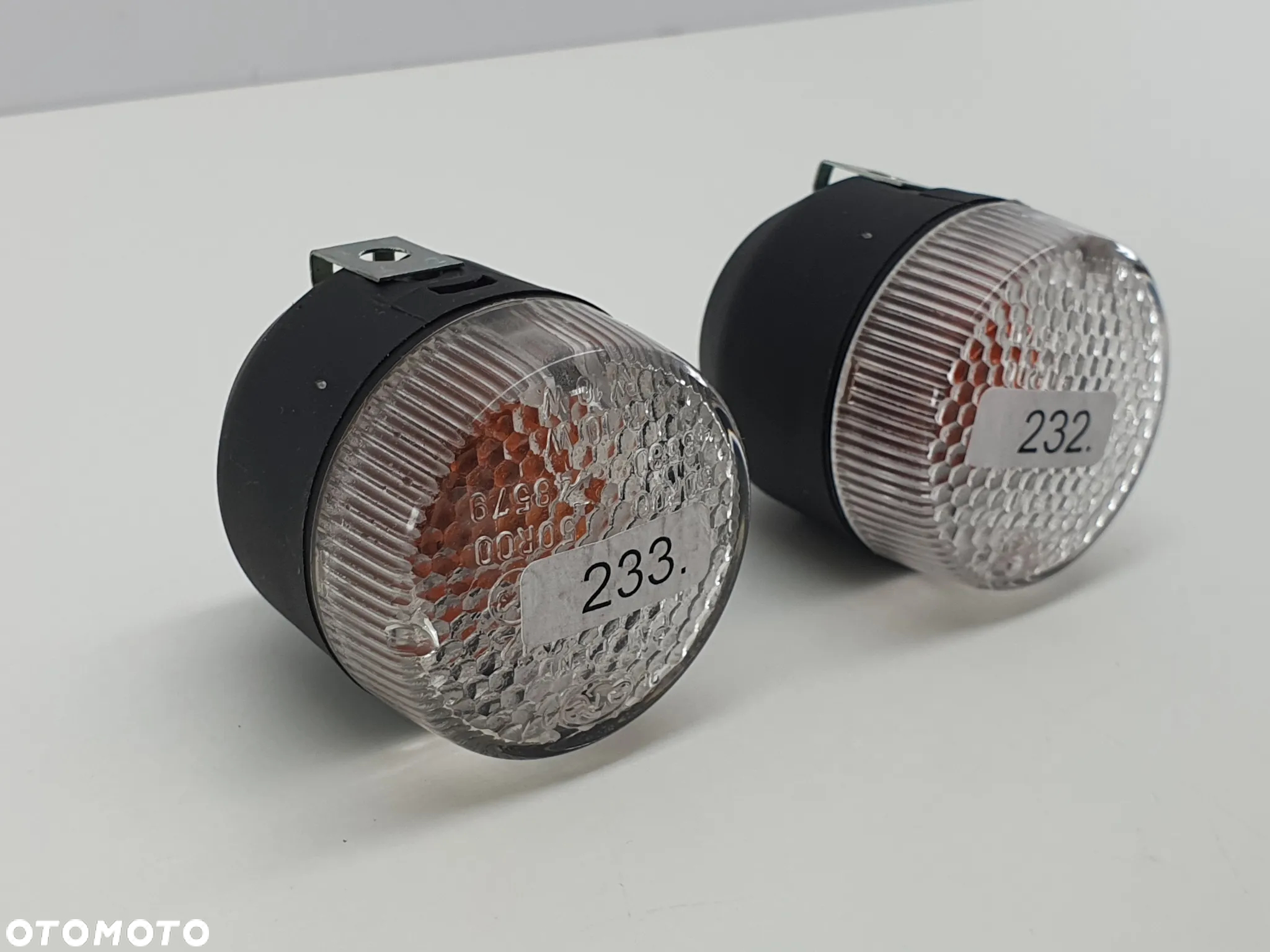 Migacz Kierunkowskaz Skuter Govecs Go - 2