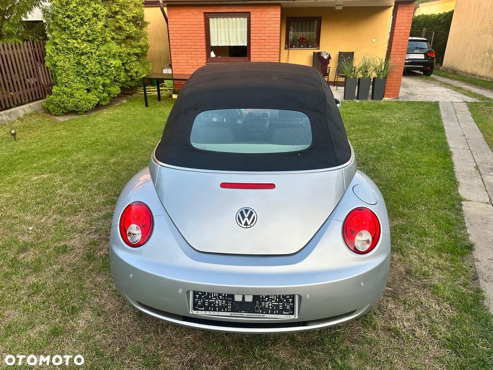 Volkswagen New Beetle 1.6 - 19