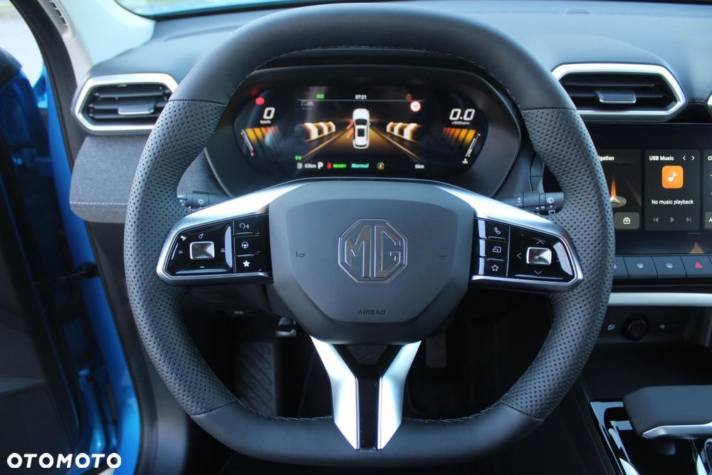 MG ZS - 10