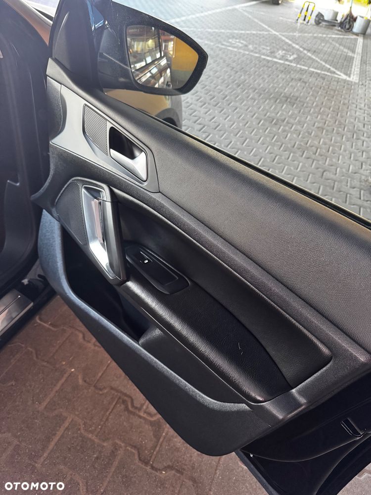 Peugeot 308 - 15