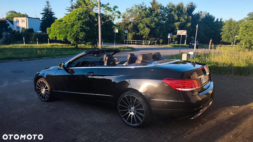Mercedes-Benz Klasa E 220 CDI DPF BlueEFFICIENCY Automatik Avantgarde - 4