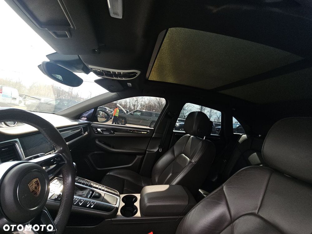Porsche Macan - 11