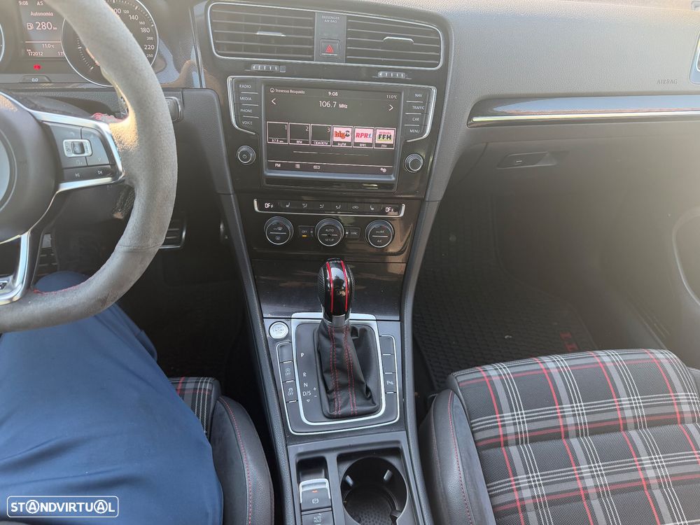 VW Golf 2.0 TSi GTi DSG - 12