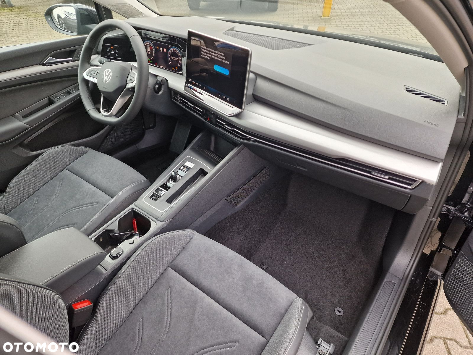 Volkswagen Golf - 16