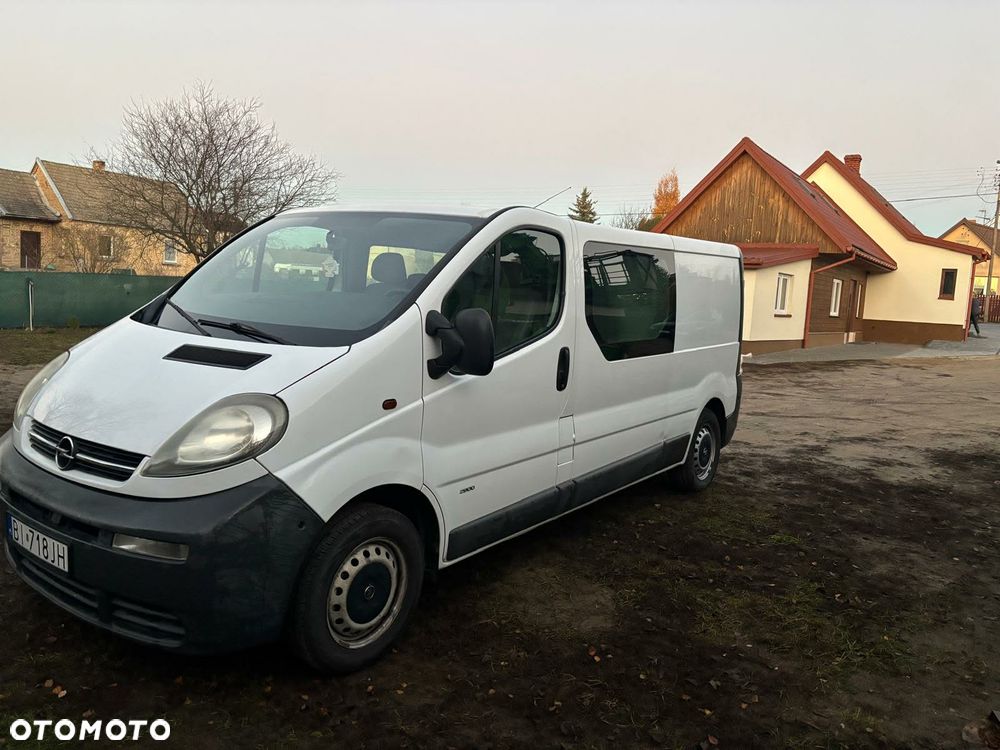 Opel Vivaro - 1