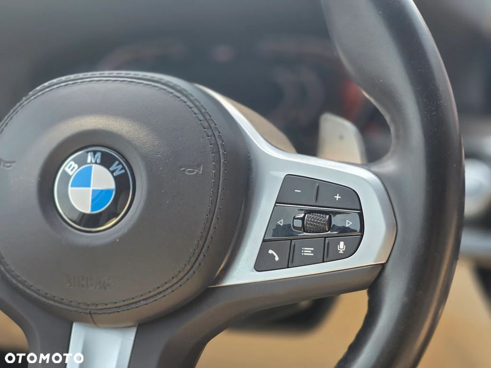 BMW Seria 5 530i xDrive mHEV M Sport sport - 24