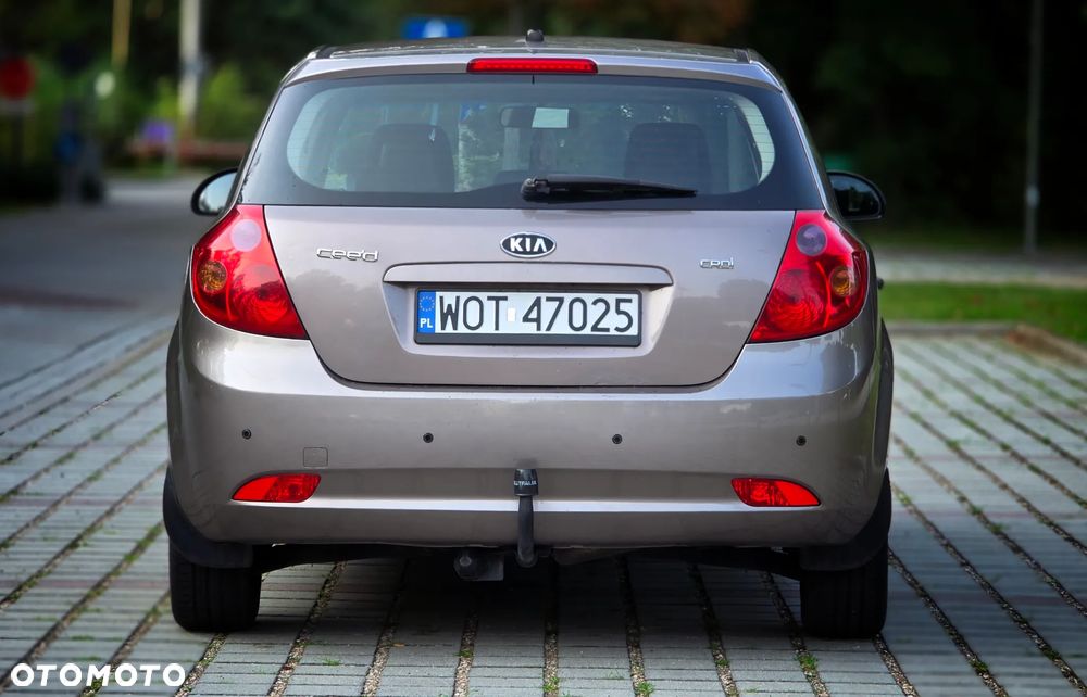 Kia Ceed 1.6 Crdi Comfort - 4
