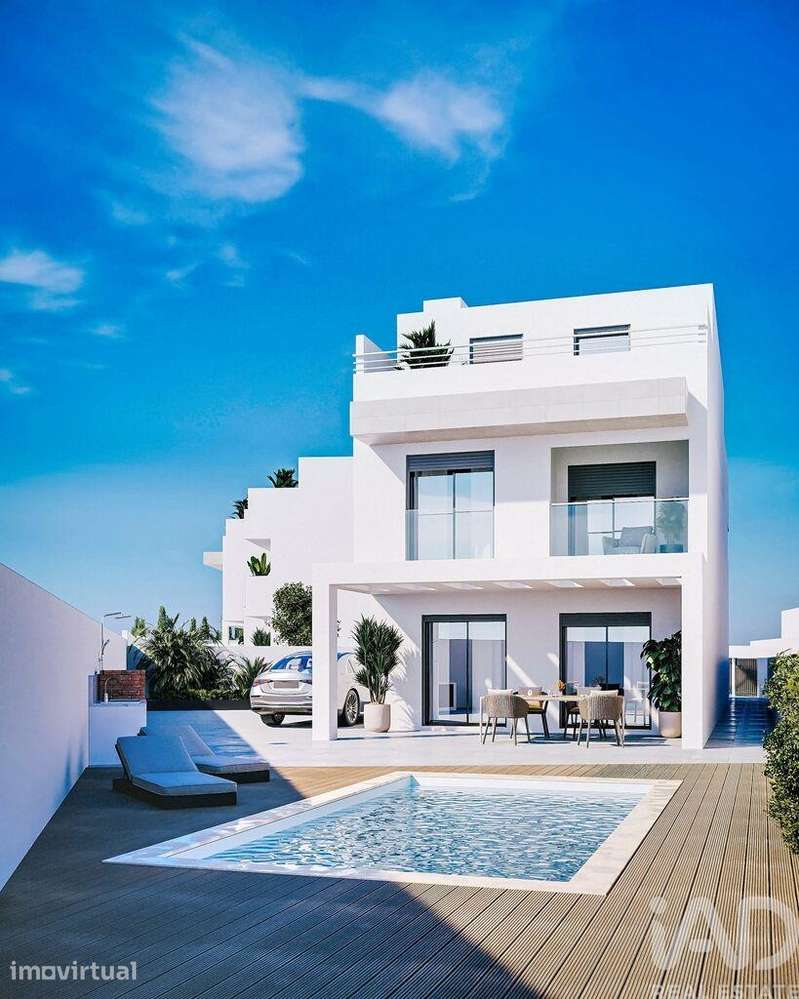 Casa / Villa T3 em Vila Nova de Cacela de 238,00 m2 - Grande imagem: 2/28