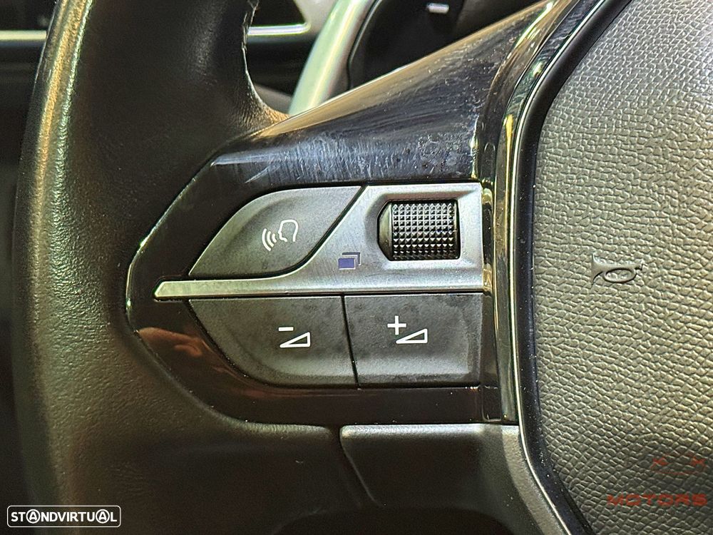 Peugeot 3008 1.5 BlueHDi Allure Pack EAT8 - 22