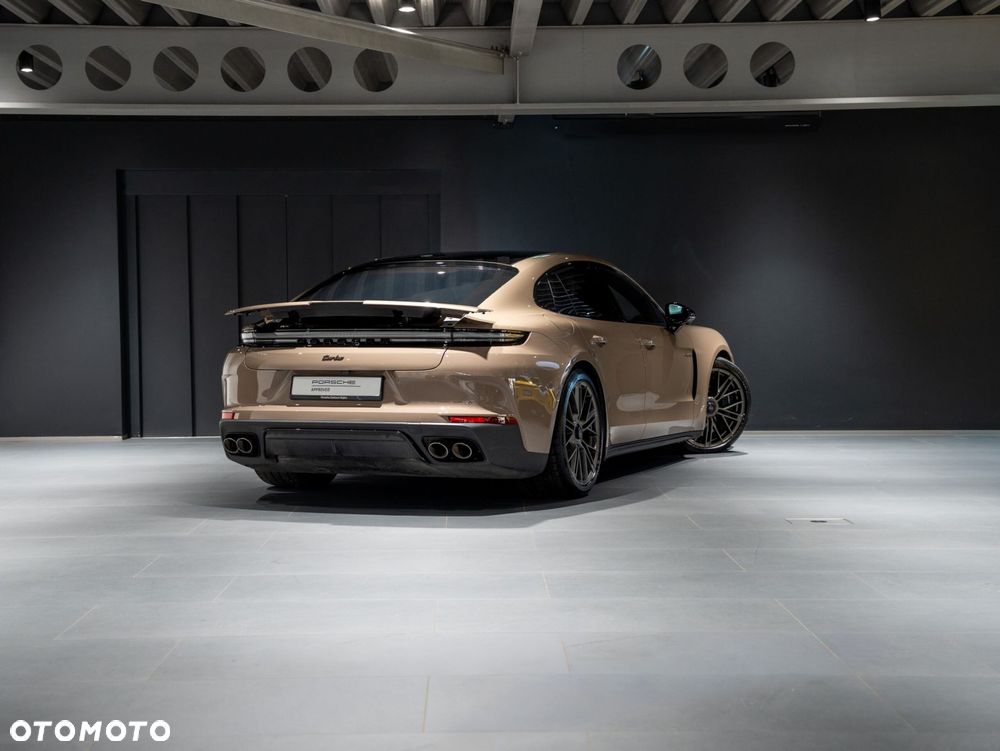 Porsche Panamera 2024