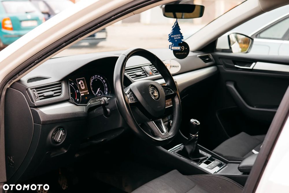 Skoda Superb 1.6 TDI Ambition - 7