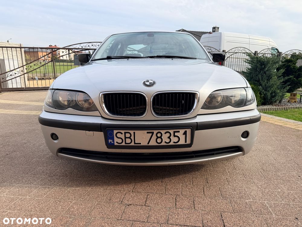 BMW Seria 3 316i - 11