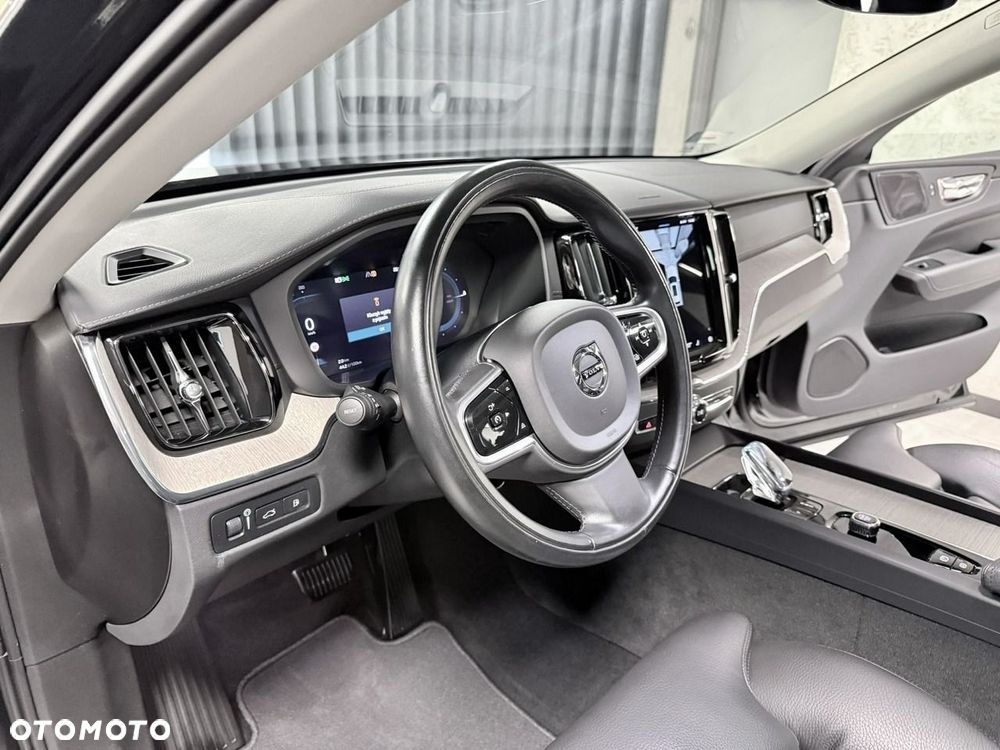Volvo XC 60 T8 Plug-In Hybrid AWD Inscription Expression - 31