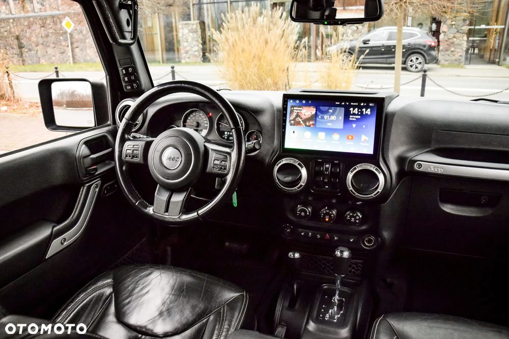 Jeep Wrangler 3.6 Unlim Sahara - 27