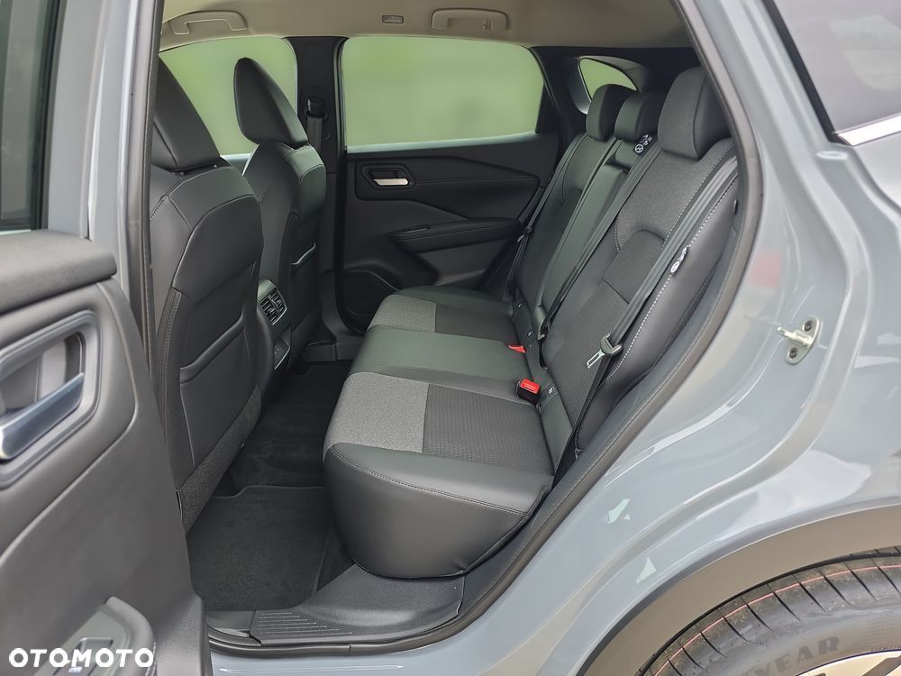 Nissan Qashqai 1.3 DIG-T mHEV N-Connecta Xtronic - 12