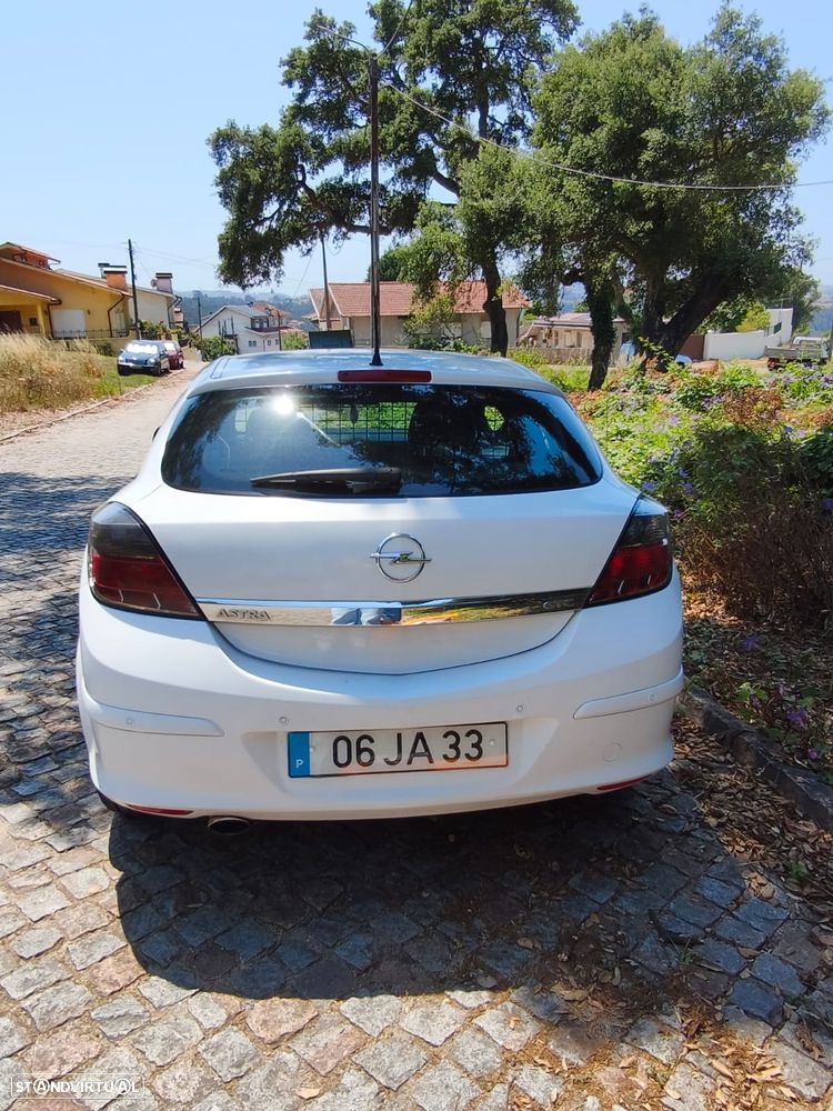 Opel Astra GTC 1.3 CDTI - 3