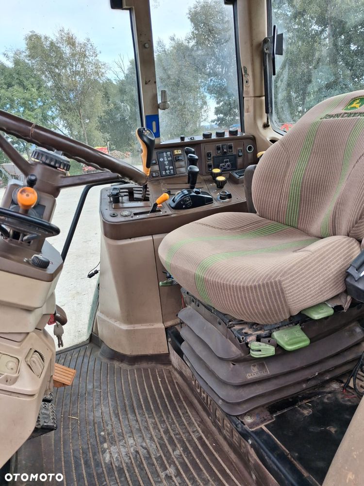John Deere 6910 - 7