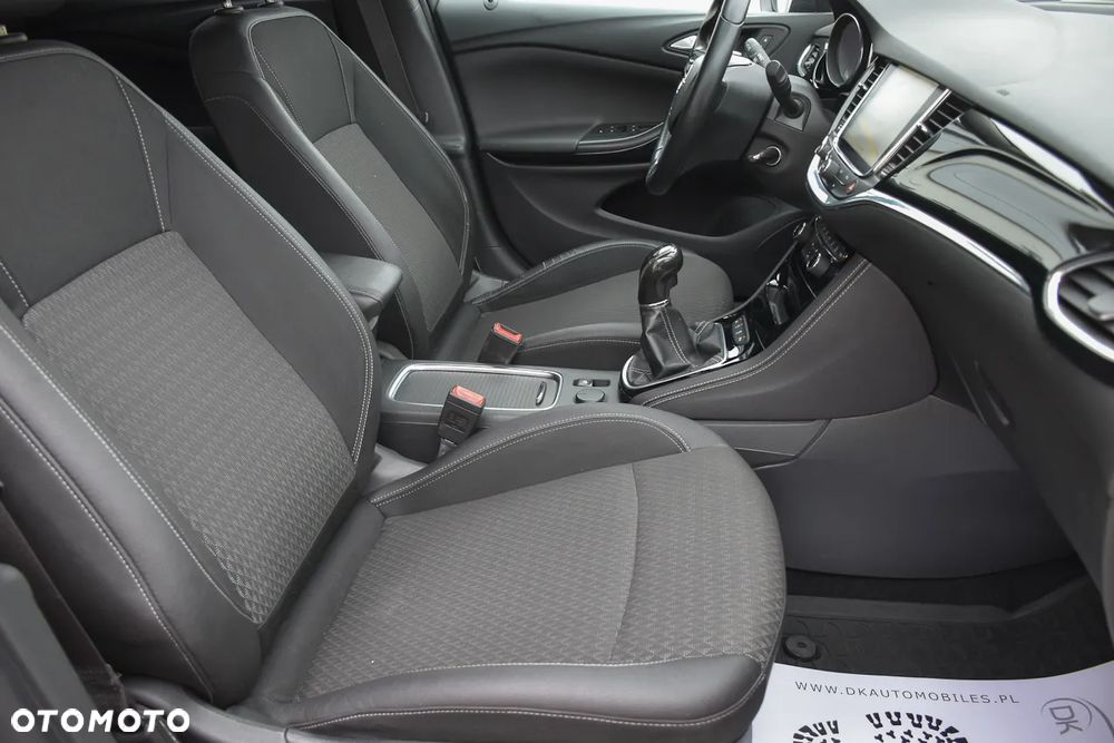 Opel Astra 1.6 D (CDTI) Start/Stop Dynamic - 24