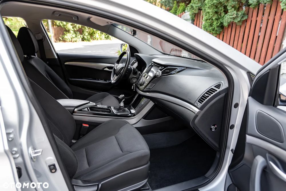 Hyundai i40 1.6 GDI Comfort + - 25