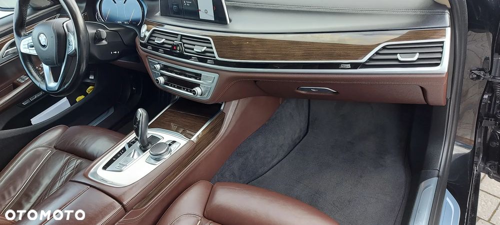 BMW Seria 7 - 9