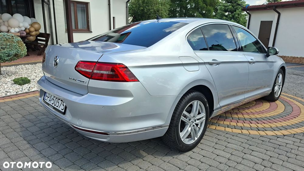 Volkswagen Passat 2.0 TDI (BlueMotion Technology) DSG Highline - 6