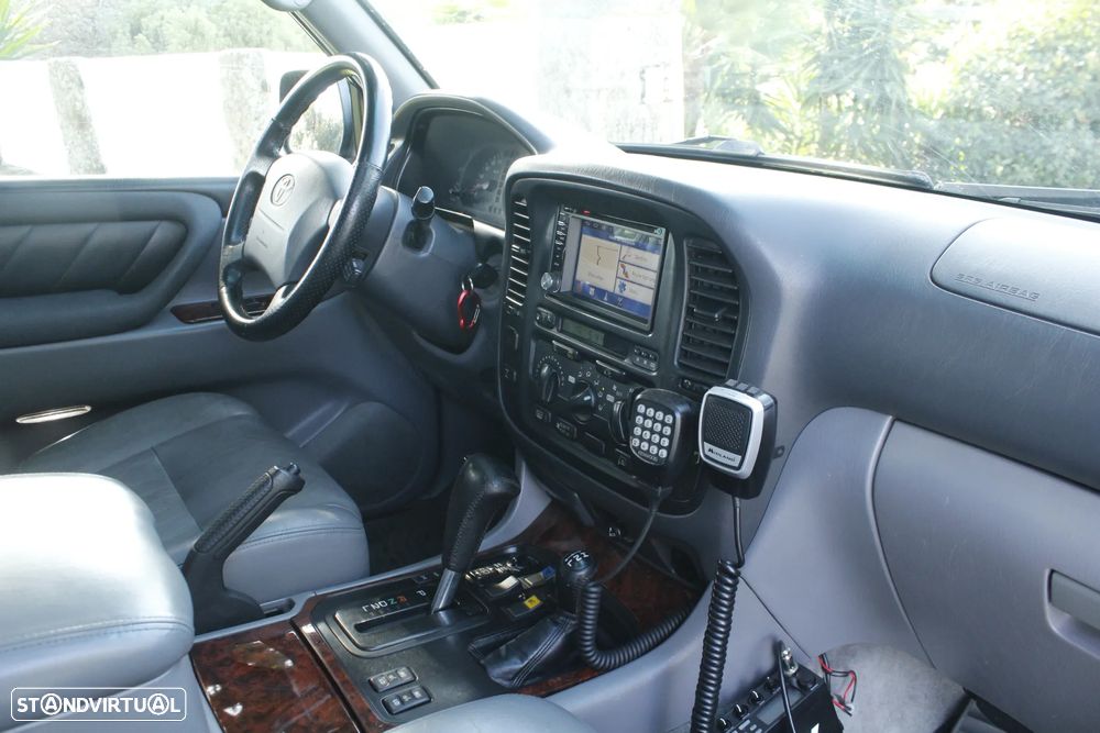 Toyota Land Cruiser SW 4.2 TDi CA - 25