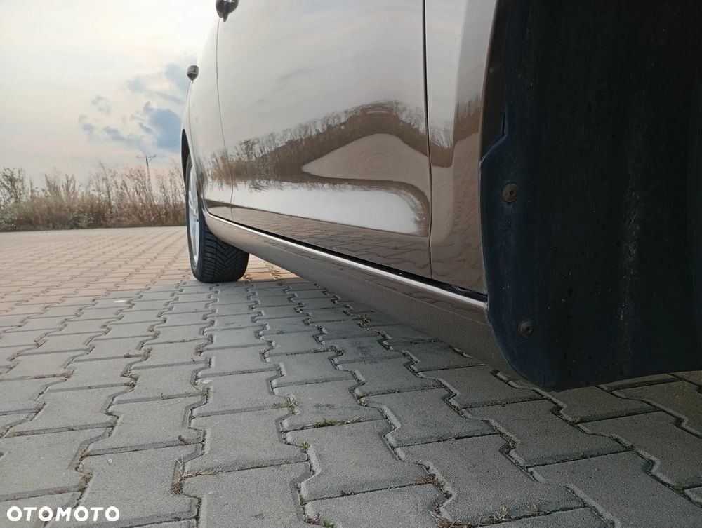 Volkswagen Golf - 16