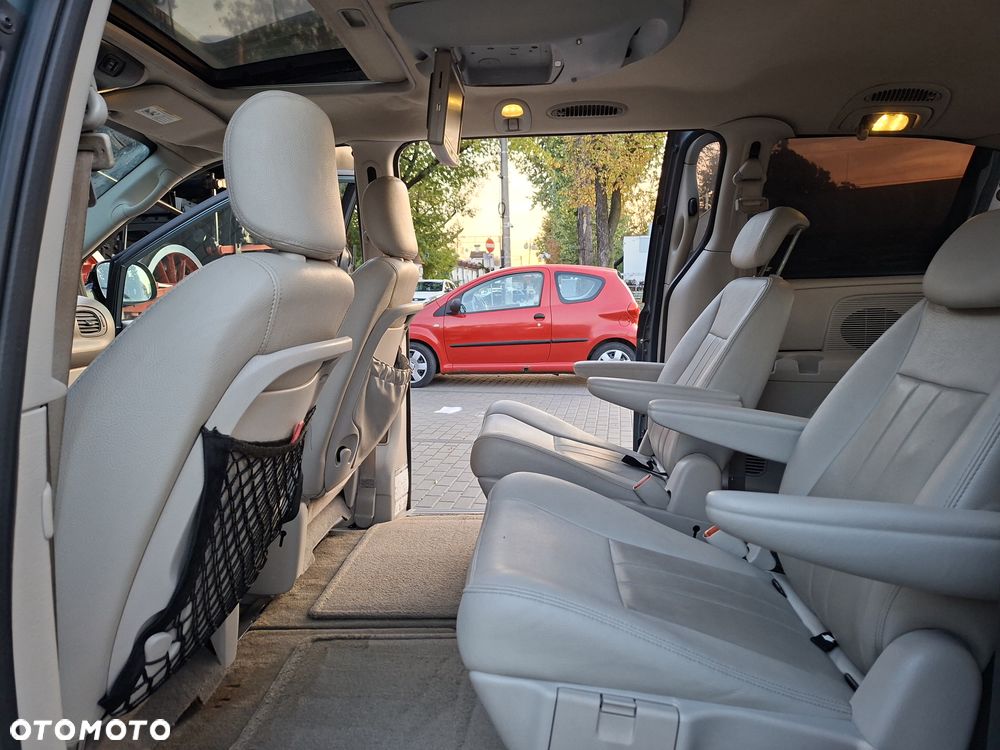Chrysler Grand Voyager - 8
