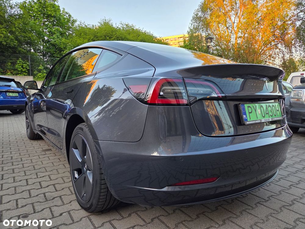 Tesla Model 3 Standard Reichweite Plus Hinterradantrieb - 8