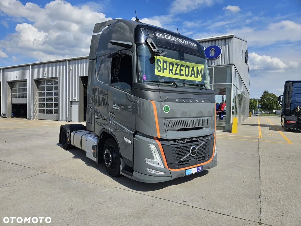 Volvo FH4 AERO 4x2 460 KM GLOBETROTTER XL LOW DECK - 2