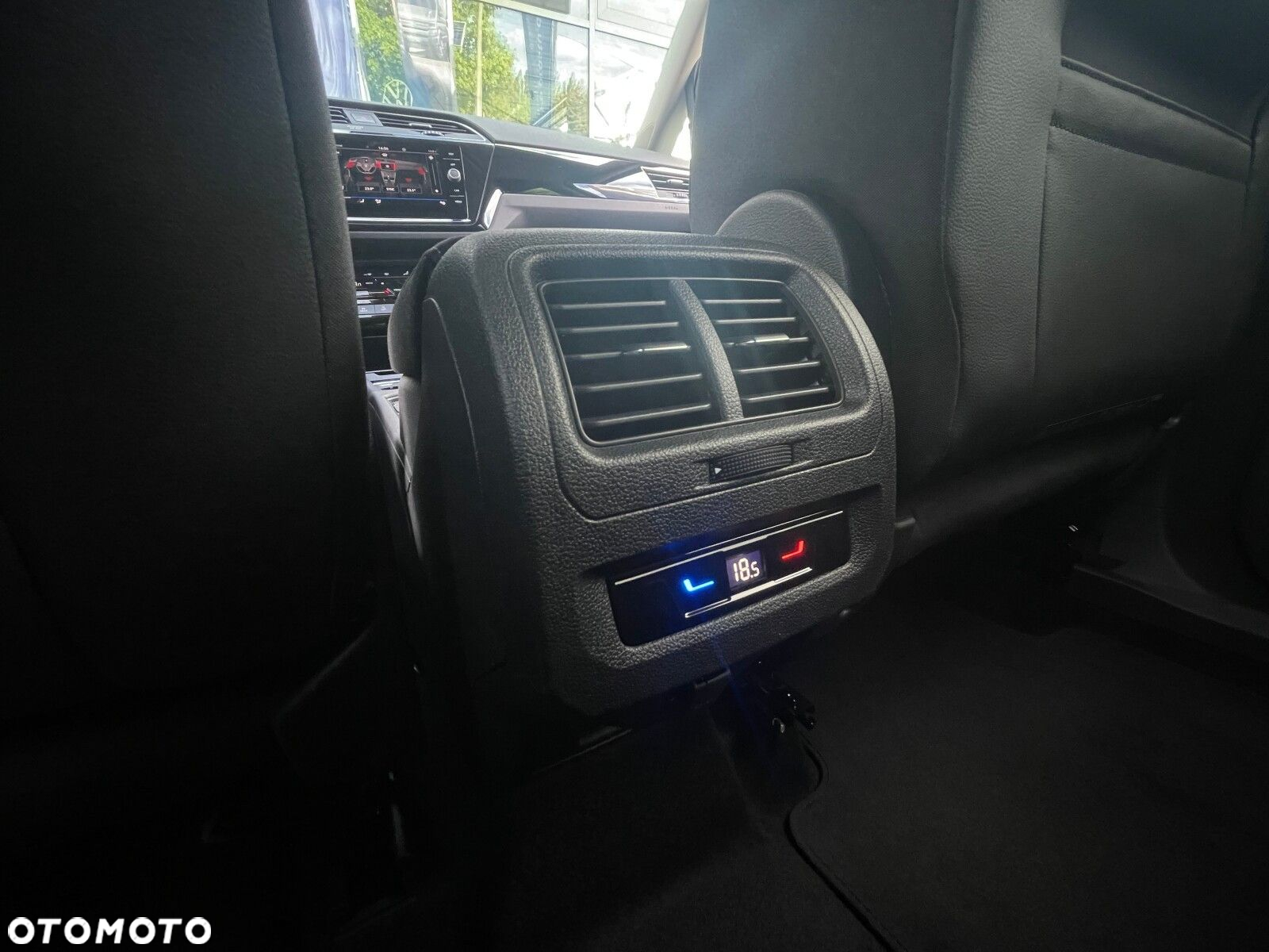 Volkswagen Touran 1.5 TSI EVO Highline DSG - 24