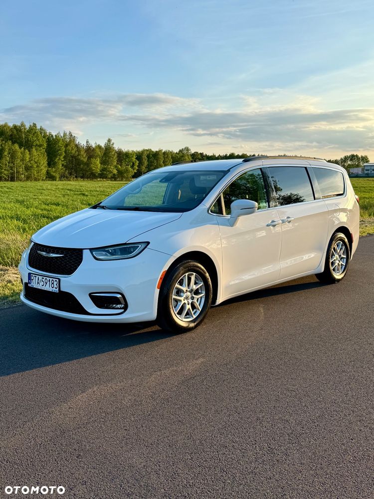 Chrysler Pacifica - 9