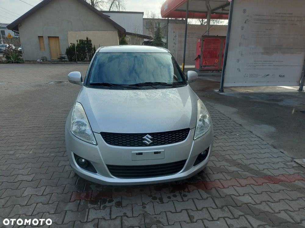 Suzuki Swift - 4