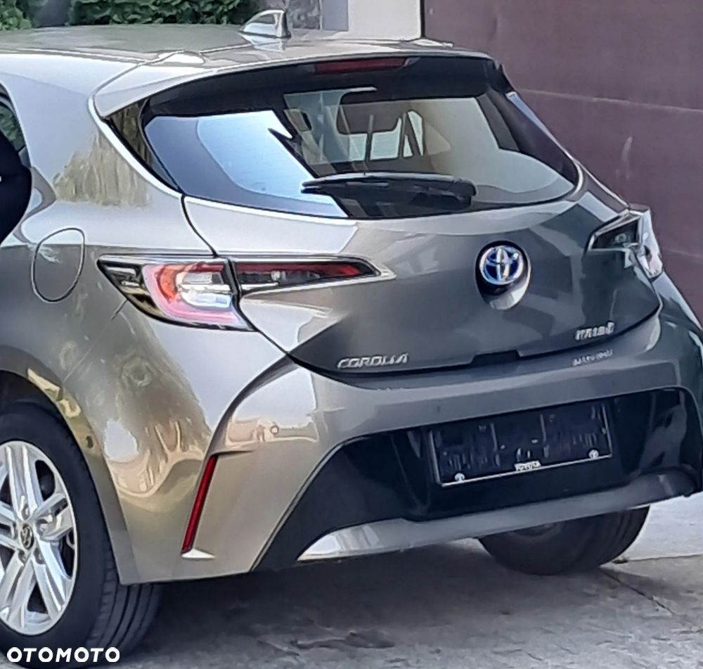 Toyota Corolla - 8