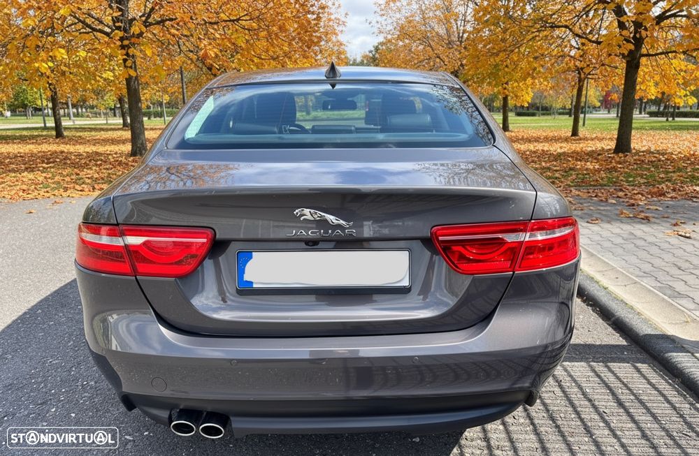 Jaguar XE 2.0 D Prestige Aut. - 6