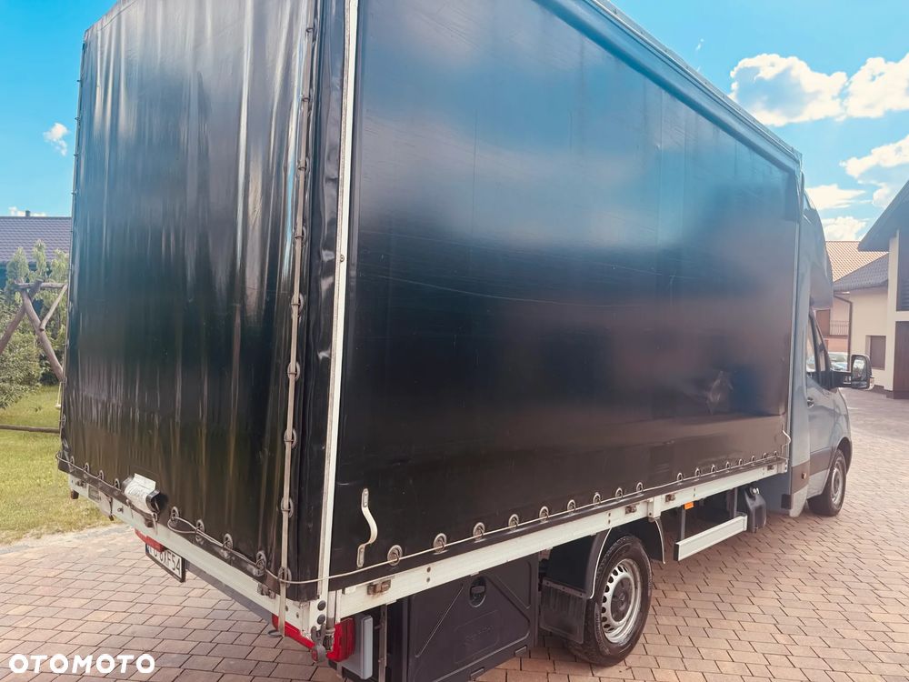 Mercedes-Benz Sprinter - 17