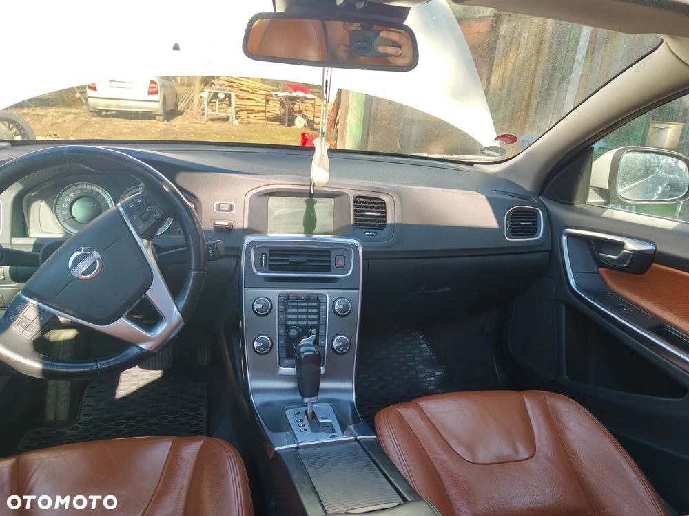 Volvo S60 D3 Geartronic Summum - 14