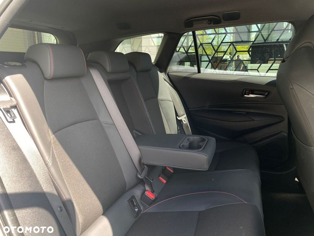 Toyota Corolla 2.0 Hybrid GR Sport - 24