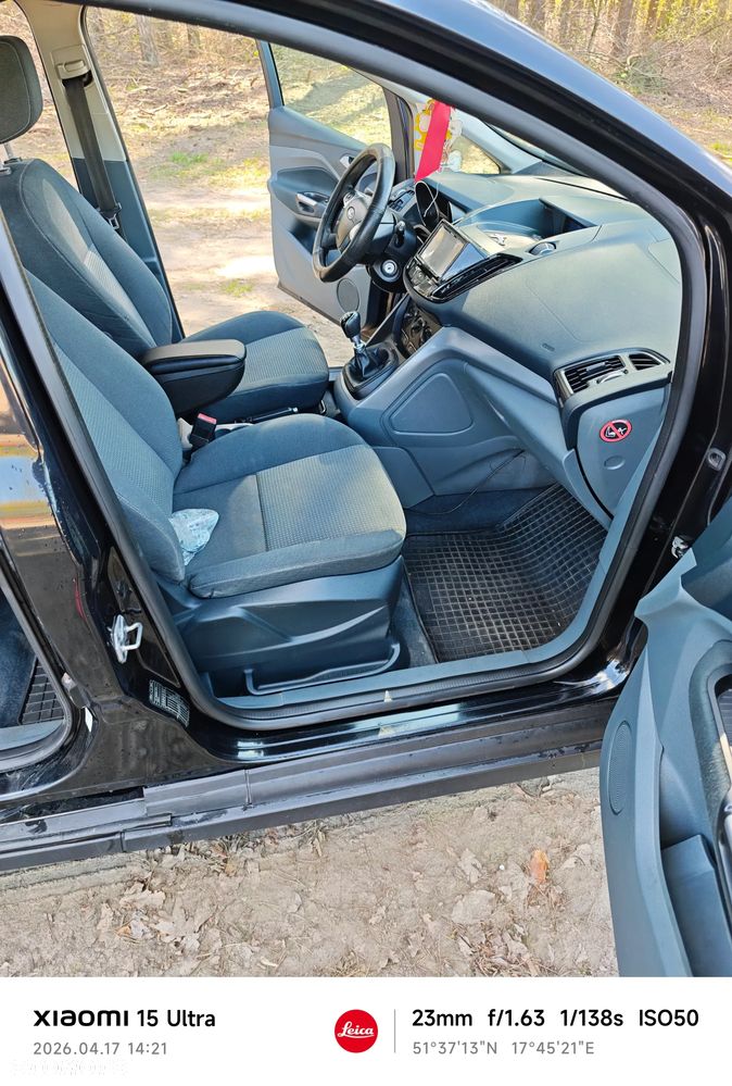 Ford Grand C-MAX - 11