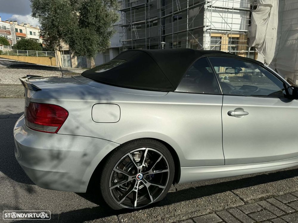 BMW 123 d Cabrio - 12