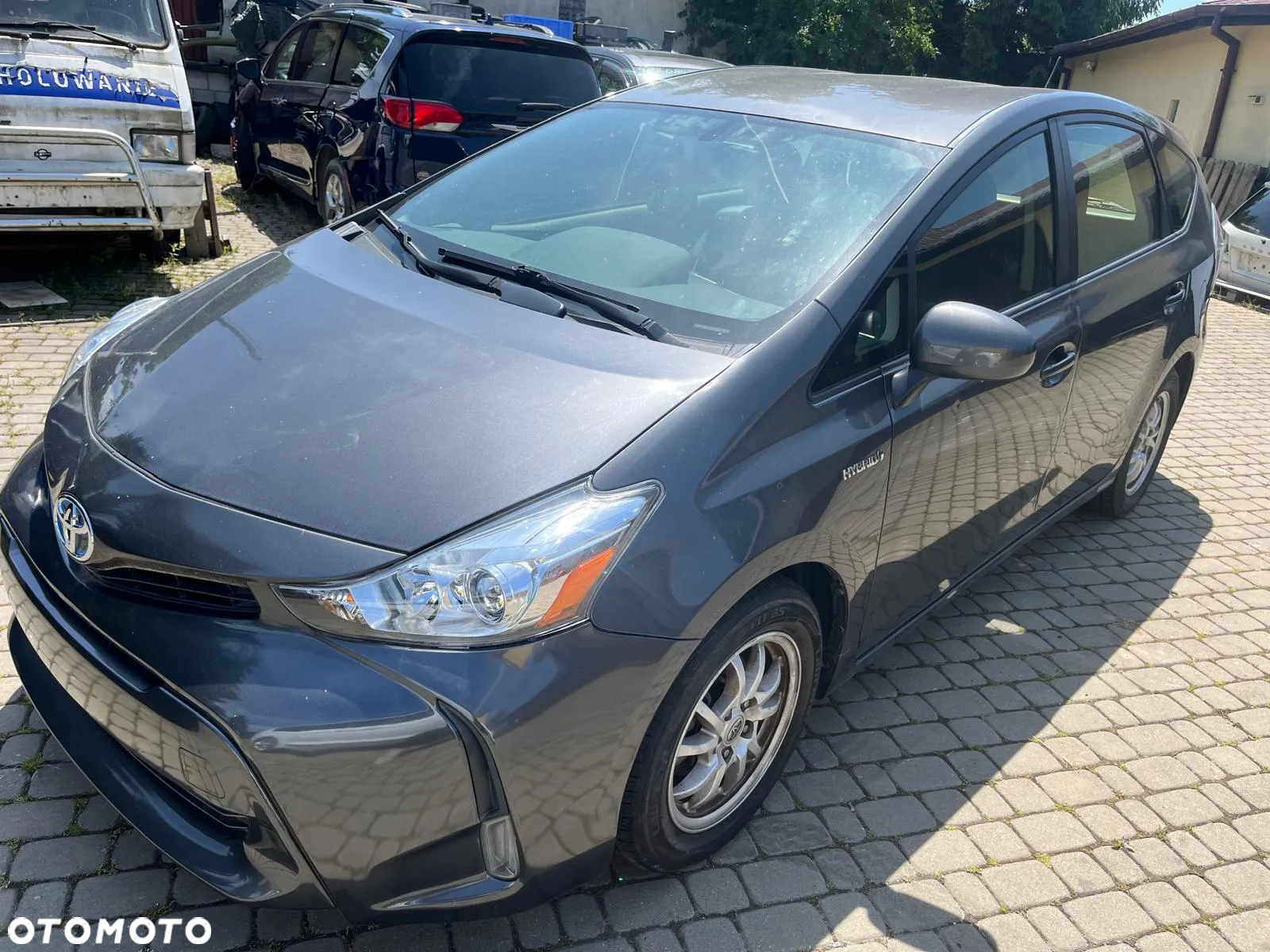 Toyota Prius+ (Hybrid) Executive - 28