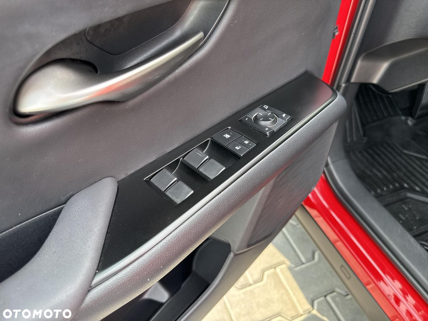 Lexus UX 200 GPF F Impression 2WD - 30