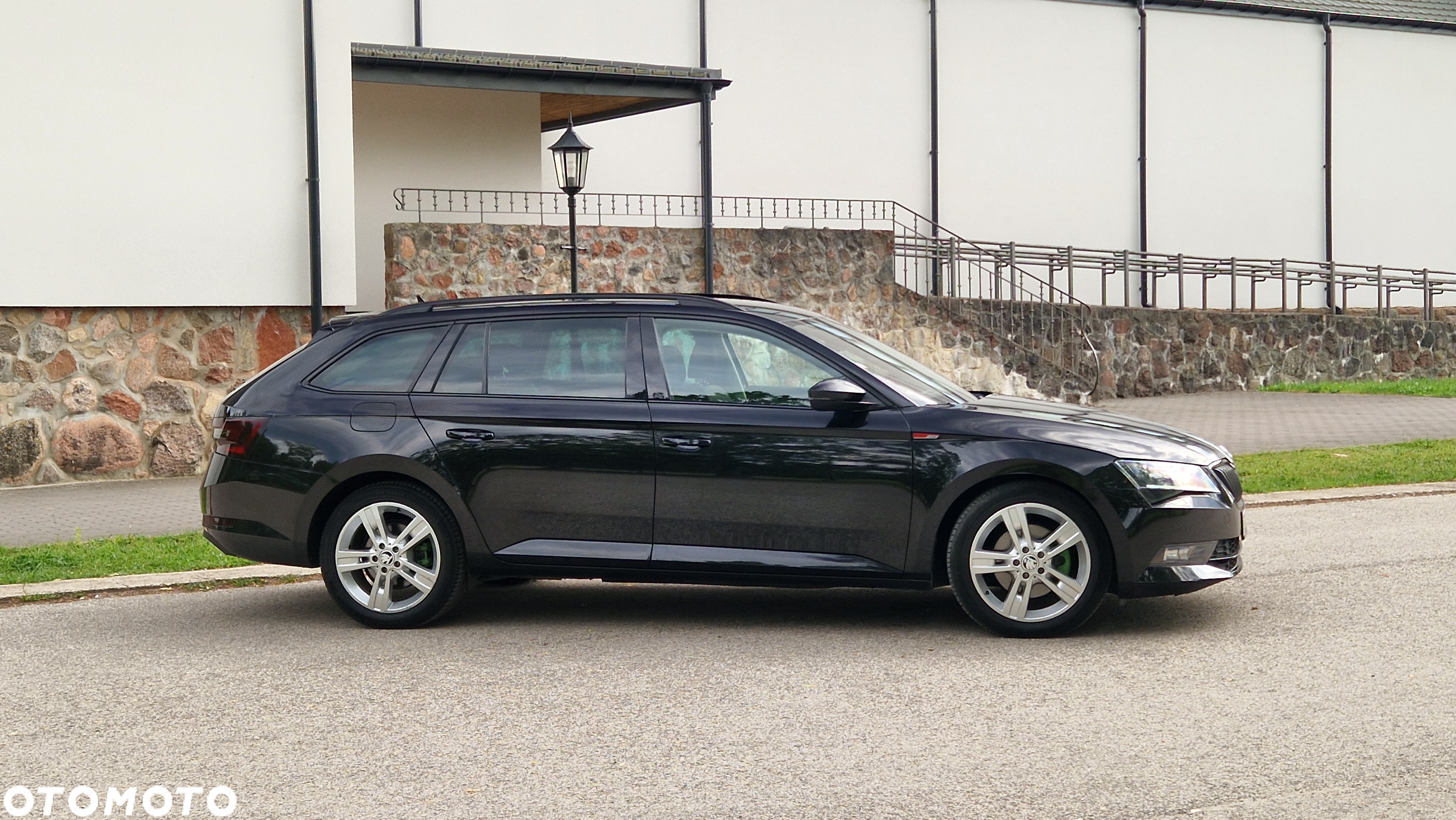 Skoda Superb 2.0 TDI 4x4 DSG Premium Edition - 10