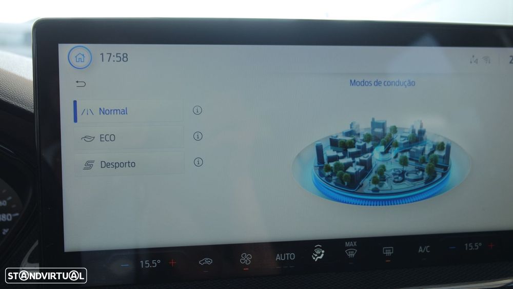 Ford Focus 1.0 EcoBoost ST-Line - 23