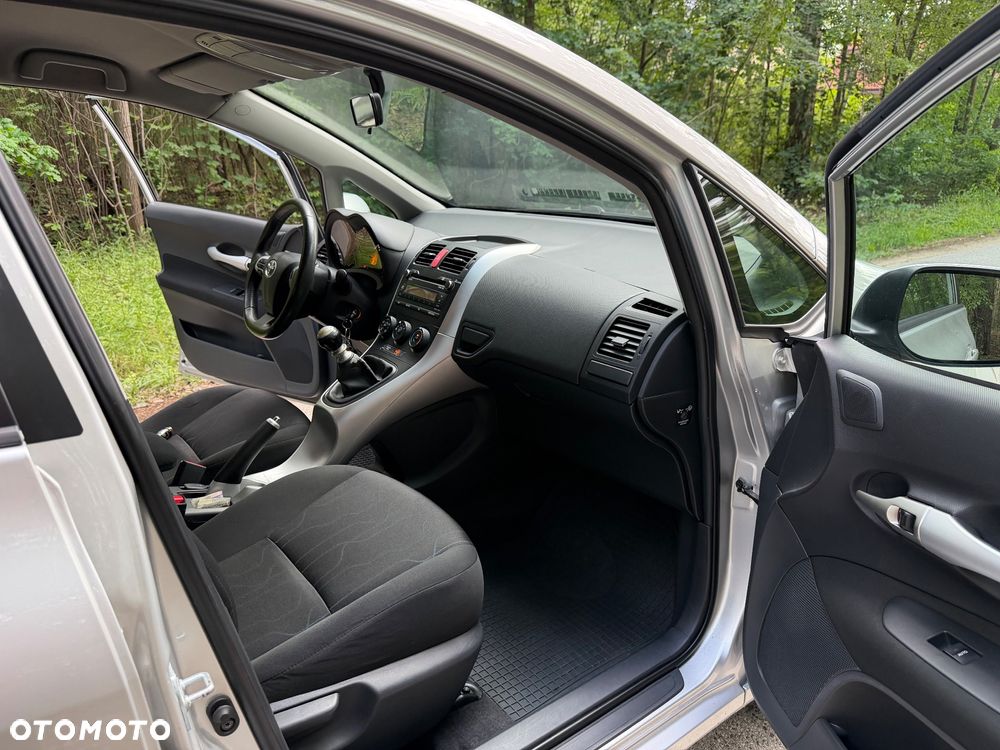 Toyota Auris 1.33 VVT-i Life - 19