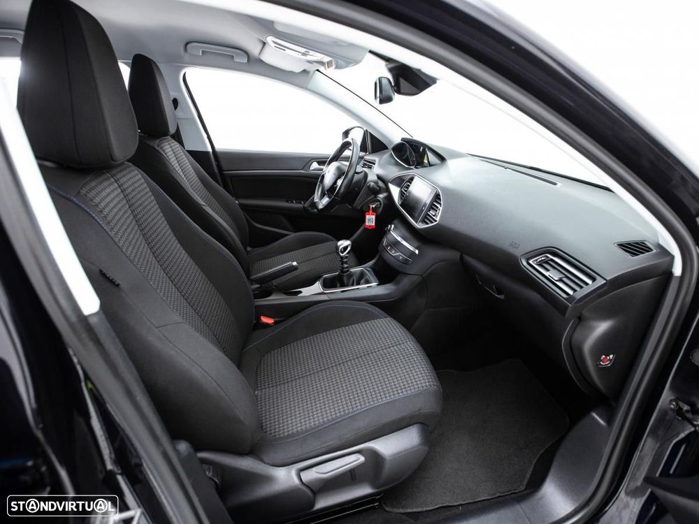 Peugeot 308 - 9