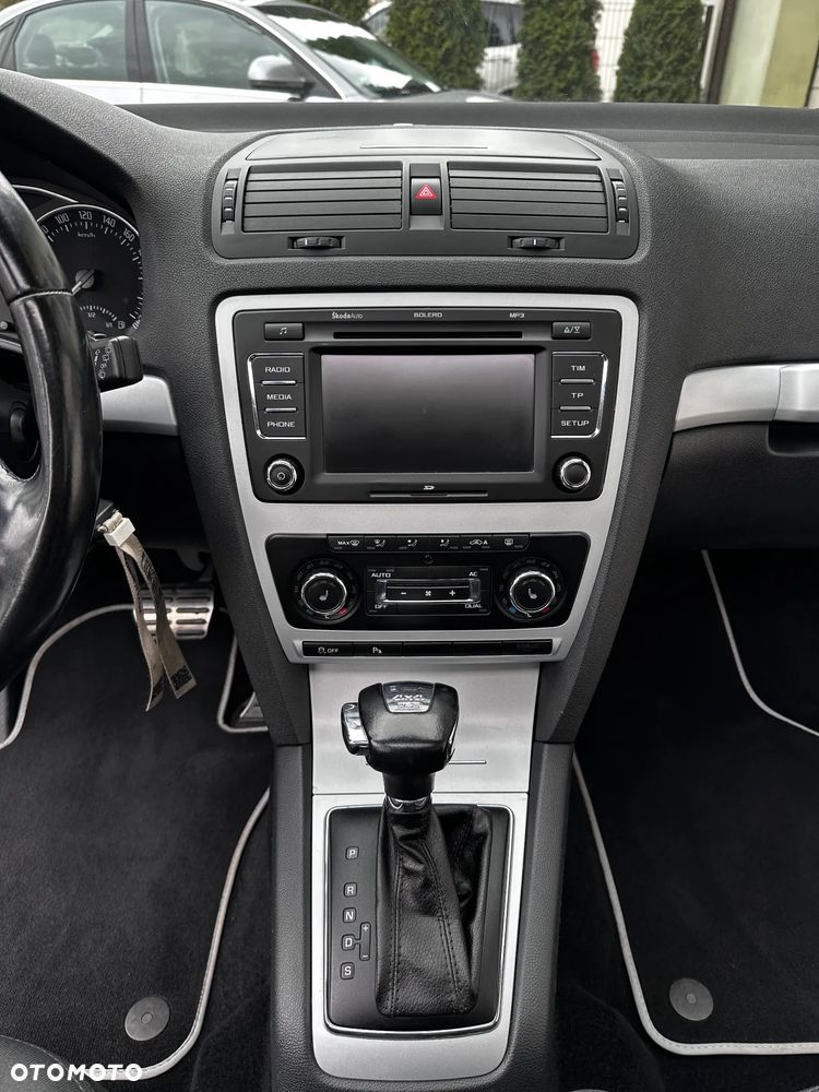 Skoda Octavia 2.0 TDI DPF 4x4 DSG Scout - 17