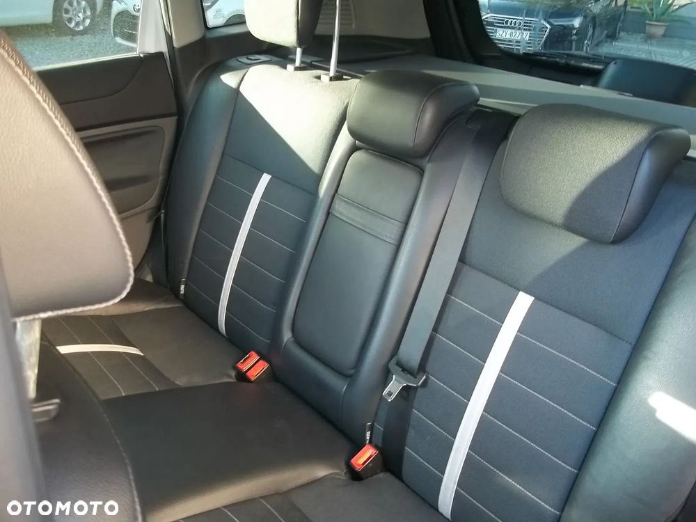 Ford Kuga 2.0 TDCi Titanium FWD - 10